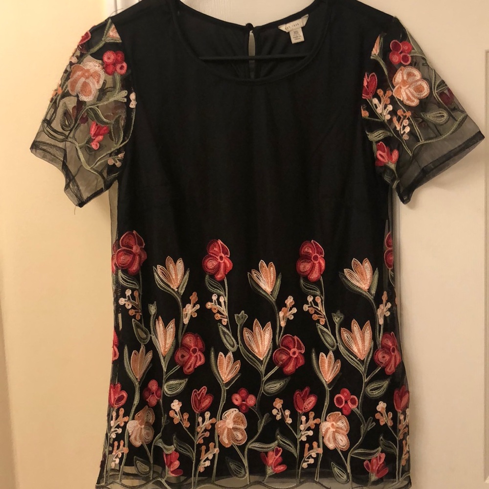 Cato Fashion Women’s floral embroidered blouse